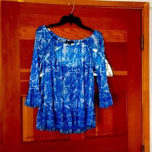 INC Blouse that is great date night top